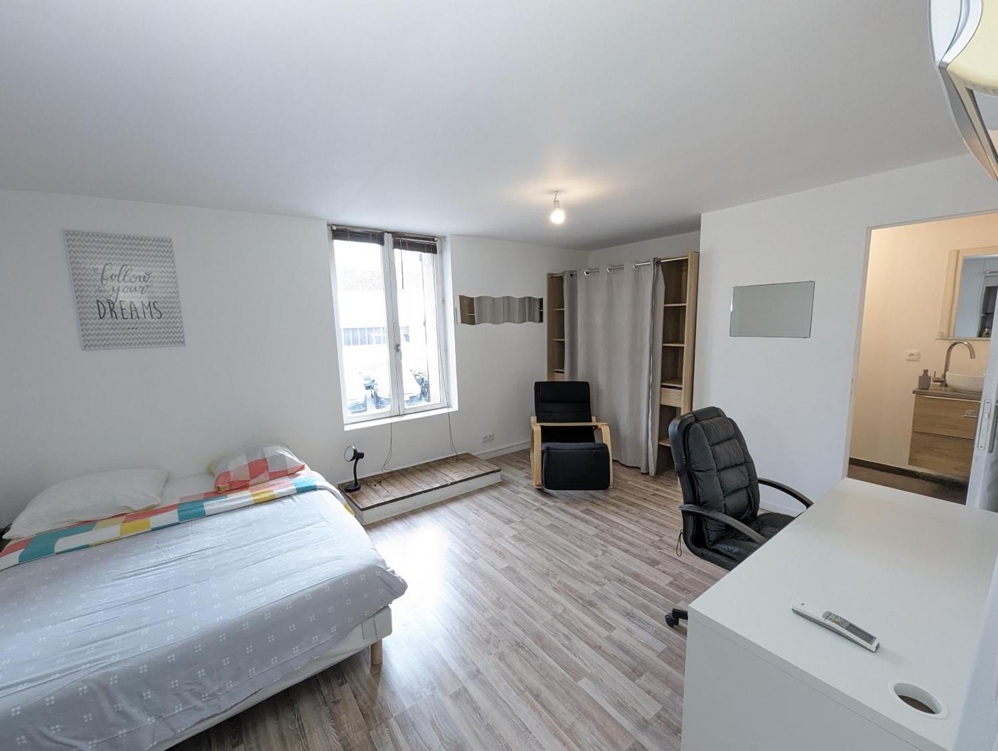 Maison Et Appartements D'Anatole France Proche Centre-Ville, Universite - Chu, Patinoire Et Futuroscope ปัวติเยร์ ภายนอก รูปภาพ