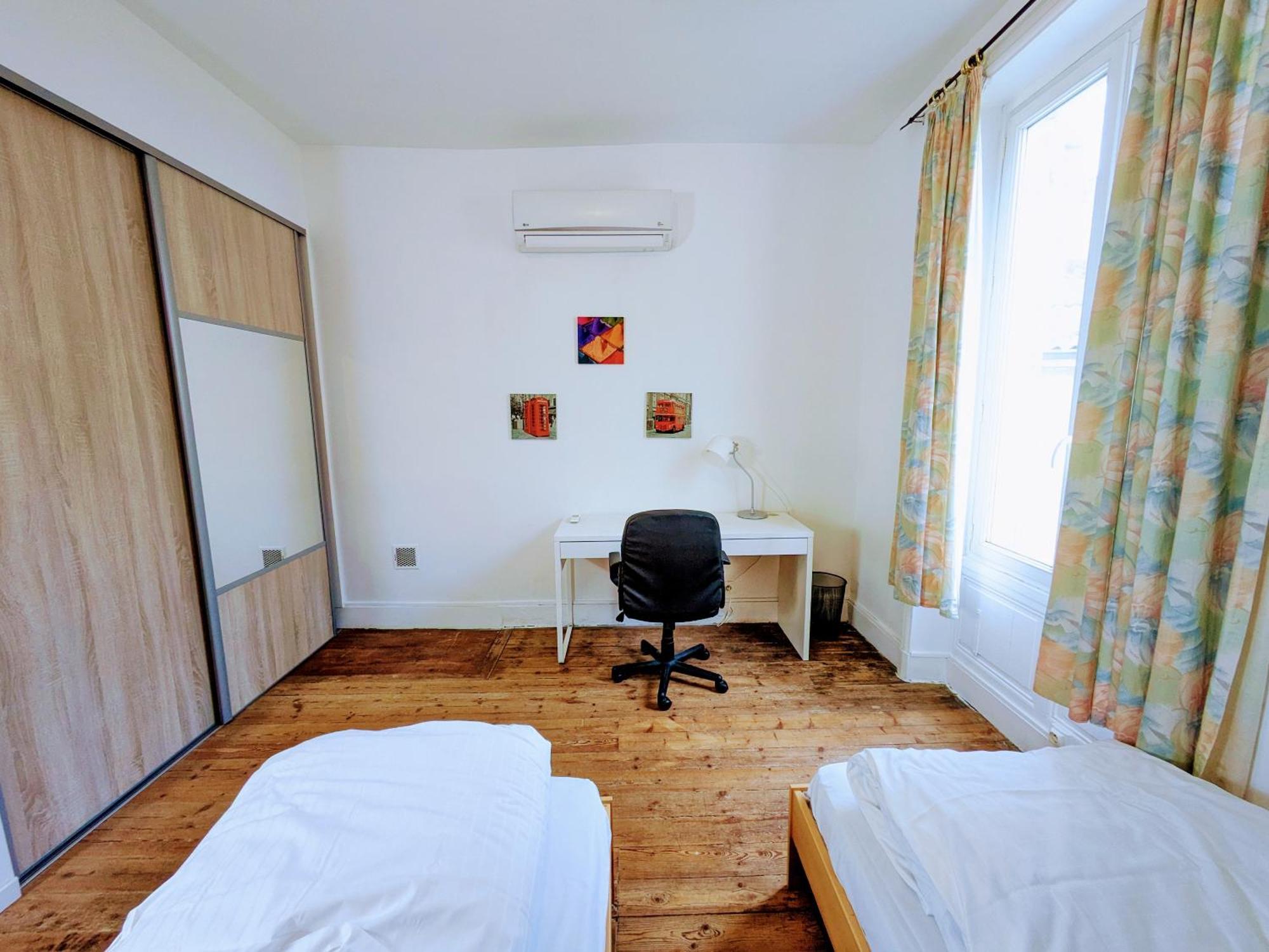 Maison Et Appartements D'Anatole France Proche Centre-Ville, Universite - Chu, Patinoire Et Futuroscope ปัวติเยร์ ภายนอก รูปภาพ